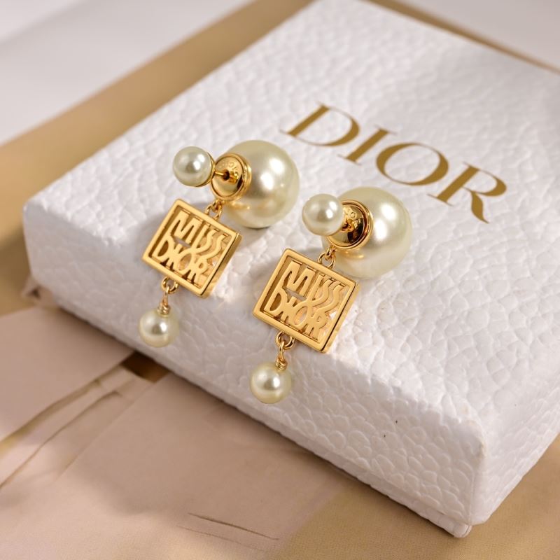 Christian Dior Necklaces